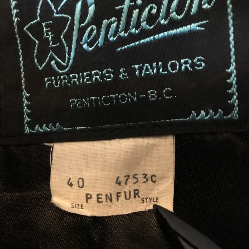 Leather jacket - Picture 4 of 4